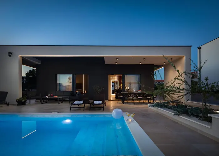 M Luxury Vikendica *